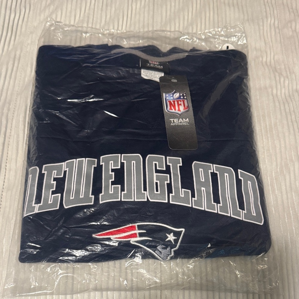 NFL Team Apparel New England Patriots Sweatshirt
New